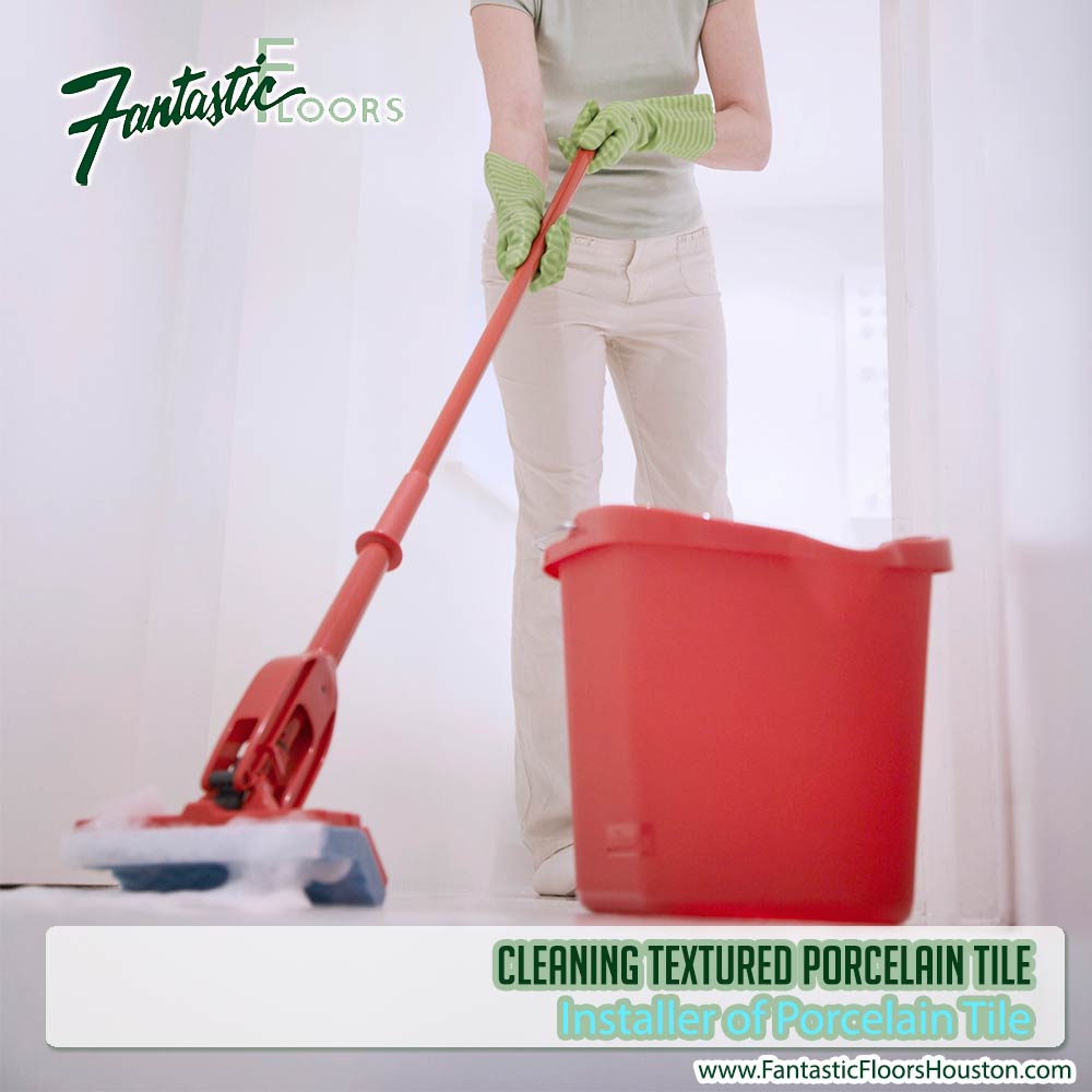 010316 Installer of porcelain tile