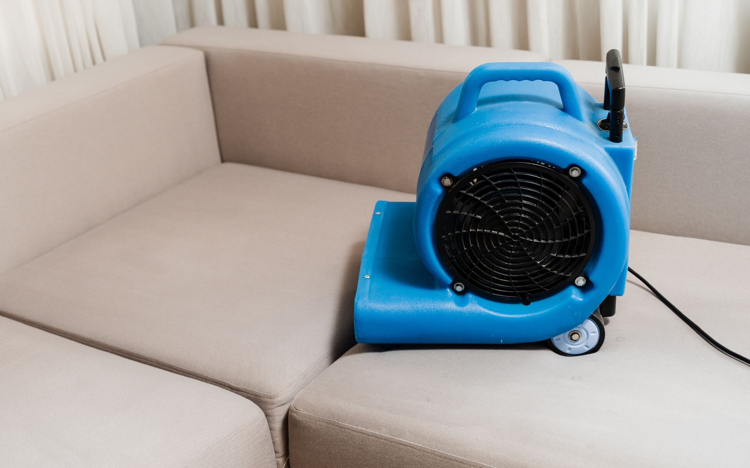 Renting a blower for your floor installation