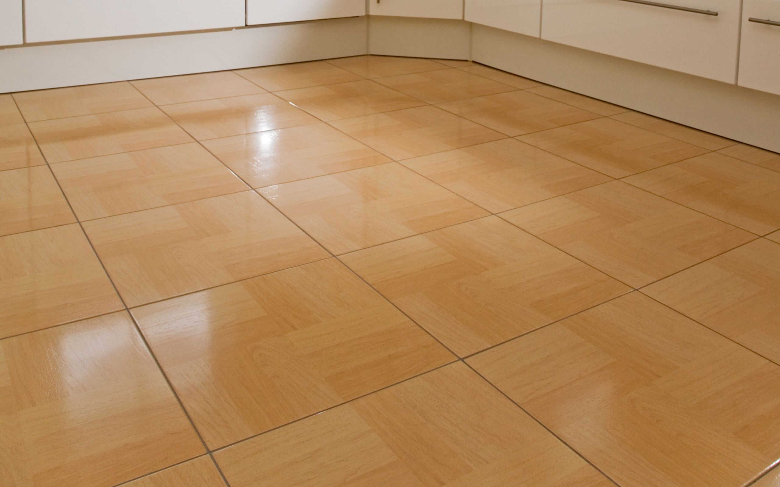 Custom Patterns in Ceramic Tile 
